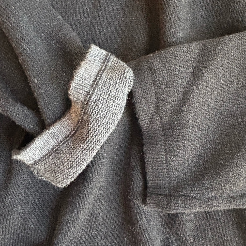 J. Jill Black Gray Heathered Classic Split V-Neck Tunic Sweater Size Small EUC - Picture 8 of 10